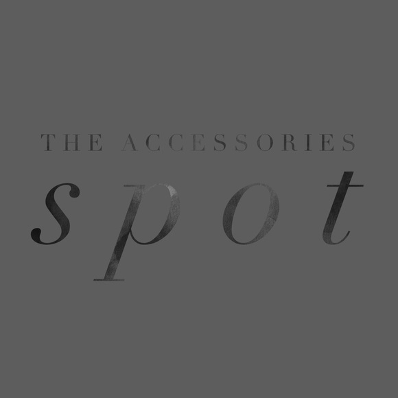 The Accessories Spot - Picture 1 of 2